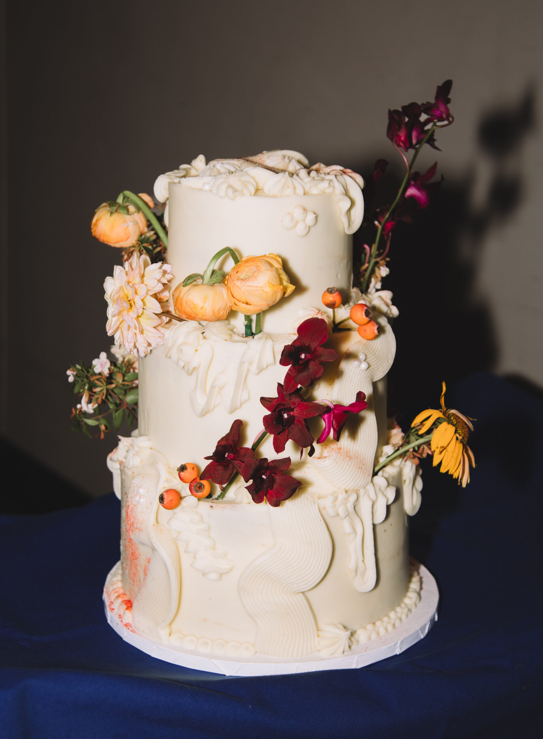 Black & White Wedding Cake